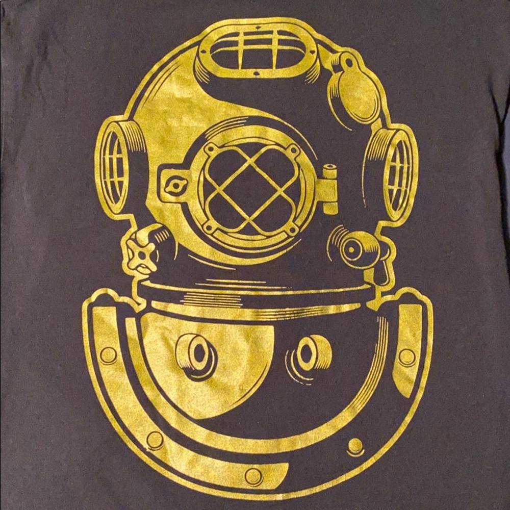 Nautical Razorback Tank - Picture 4 of 4